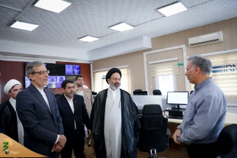 
بازدید نماینده ولی فقیه در امور حج و زیارت از خبرگزاری جمهوری اسلامی
 16