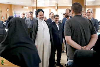 
بازدید نماینده ولی فقیه در امور حج و زیارت از خبرگزاری جمهوری اسلامی
 10