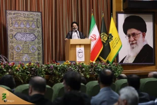  ممثل الولی الفقیة فی شؤون الحج و الزیارة؛ فی بدایة موسم الحج، یجب إیلاء اهتمام خاص للشعب الفلسطینی المظلوم و تقدیم المساعدات للفلسطینیین، مثل حملة «إیران المتعاطفة». 8