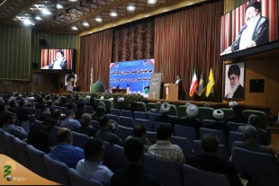 Supreme Leader's Representative for Hajj and Pilgrimage Affairs: At Beginning of Hajj Journey, Special Attention Should Be Paid to Oppressed People of Palestine 2