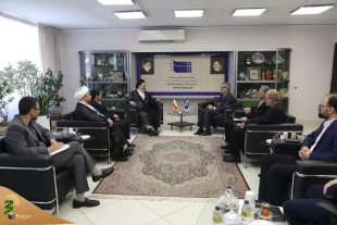 Supreme Leader's Representative in Hajj and Pilgrimage Affairs visits IRNA 2
