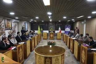 ممثل الولی الفقیه فی شؤون الحج و الزیارة یلتقی بأعضاء مجموعة نور القرآنیة: اغتنموا فرصة رحلة الحج و استتفیدوا منها فی خدمة الحجاج. 2