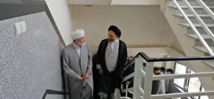 در ادامه سفر نماینده نماینده ولی فقیه به استان گلستان ،

از حضور در خانه نماینده اهل سنت تا دیدار با طلاب گنبدکاووس 2
