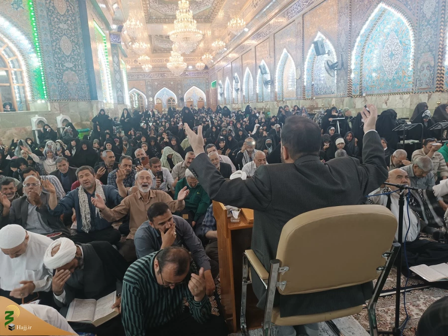 خیمه گاه امام حسین(ع)، محل  زمزمه عاشقانه دعای کمیل توسط عاشفان امام حسین(ع) 2