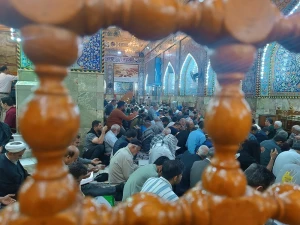 زمزمه عاشقانه دعای کمیل در خیمه گاه امام حسین(ع)
