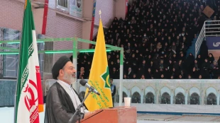 نماینده ولی فقیه در امور حج و زیارت :

حجاج ما سفیران شهدای عزیز هستند 2