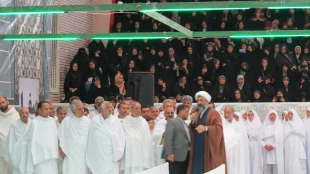 نماینده ولی فقیه در امور حج و زیارت :

حجاج ما سفیران شهدای عزیز هستند 2