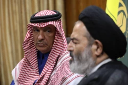سفیر عربستان در ایران در دیدار با نماینده ولی فقیه در امور حج و زیارت:
بعثه ایران جزو بهترین بعثه ها در حج و عمره است 4