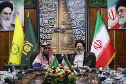سفیر عربستان در ایران در دیدار با نماینده ولی فقیه در امور حج و زیارت:
بعثه ایران جزو بهترین بعثه ها در حج و عمره است 8