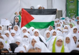 لزوم برگزاری کنفرانس‌های نخبگانی برای حمایت از فلسطین در حج 