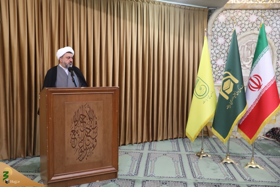 مدیر امور اهل سنت بعثه مقام معظم رهبری:
برخی بلایای طبیعی، بیدارباش برای انسان‌هاست 3
