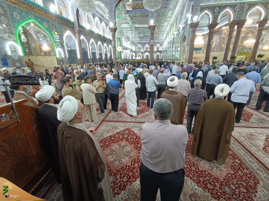 مراسم جشن شب ولادت حضرت معصومه(س) در حرم حضرت عباس
 2مراسم جشن شب ولادت حضرت معصومه(س) در حرم حضرت عباس
 2