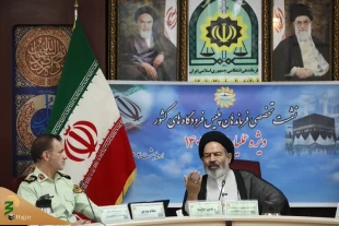  ممثل الولی الفقیة فی شؤون الحج و الزیارة: حمایة شرف و کرامة الحجاج هو الهدف الأهم لشرطة المطار. 3