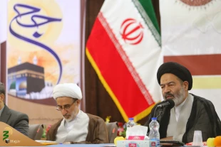 نماینده ولی فقیه در امور حج و زیارت:

حج ظرفیت عظیم برای امت‌سازی اسلامی دارد 6