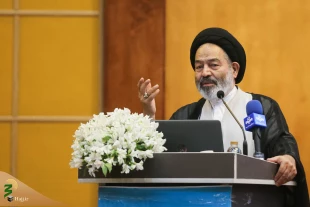 نماینده ولی فقیه در امور حج و زیارت:
ارزش کار خادمان سلامت حج "تالی ِ‌تلو شهادت" است 9