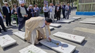تجدید میثاق کارگزاران حج اصفهان  با شهدا در بزرگداشت هفته حج 3