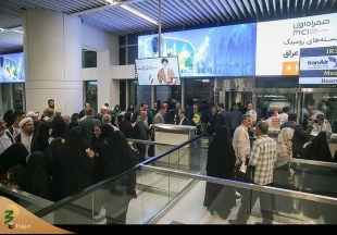 گزارش تصویری/ آئین معنوی بدرقه زائران بیت الله الحرام با حضور نماینده ولی فقیه 6