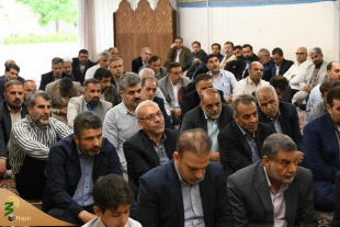 دیدار کارگزاران حج با امام جمعه اصفهان 5