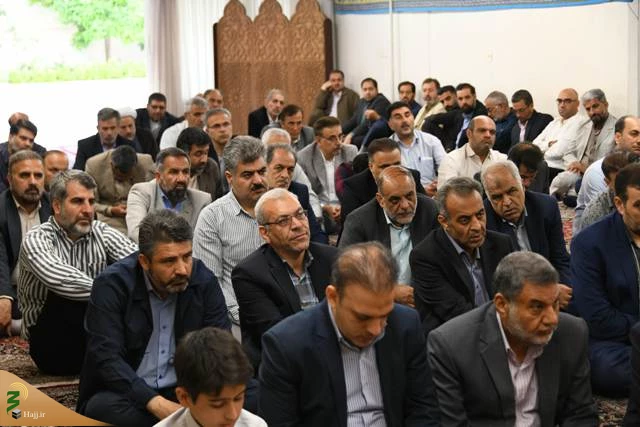دیدار کارگزاران حج با امام جمعه اصفهان 5