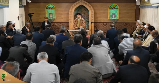 دیدار کارگزاران حج با امام جمعه اصفهان 7