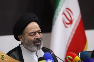 در نشست هم افزایی مسئولان کمیته فرهنگی و آموزشی اربعین عنوان شد؛

کمیته فرهنگی اربعین از تاثیرگزارترین کمیته های ستاد اربعین در کشور است 8