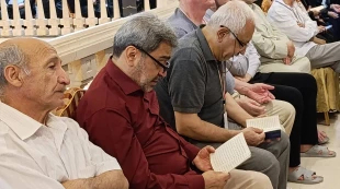 گزارش تصویری؛ اولین دعای کمیل زائران ایرانی در مدینه 2