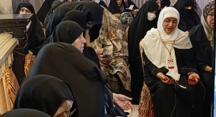 گزارش تصویری؛ اولین دعای کمیل زائران ایرانی در مدینه 14