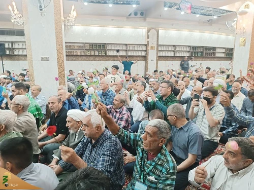 جشن میلاد امام رضا(ع) با حضور زائران ایرانی  در حرم الگوی بصیرت و وفاداری برگزار شد 2