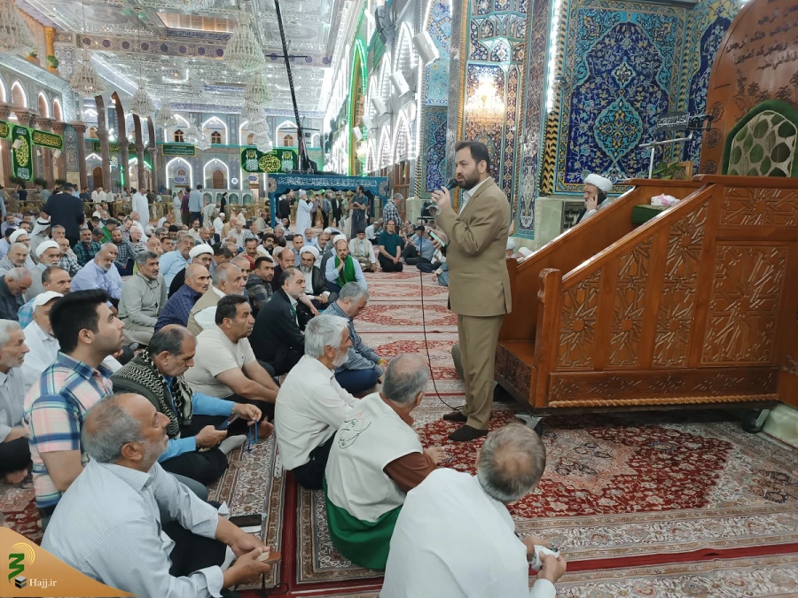 جشن میلاد امام رضا(ع) در حرم سید مظلومان و امام و سفینه النجات امت با حضور زائران ایرانی  و با استقبال زائرانی از ملیت های مختلف برگزار شد 3