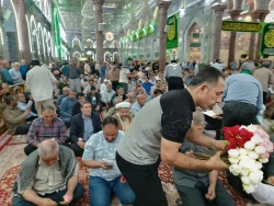جشن میلاد امام رضا(ع) در حرم سید مظلومان و امام و سفینه النجات امت با حضور زائران ایرانی  و با استقبال زائرانی از ملیت های مختلف برگزار شد 6