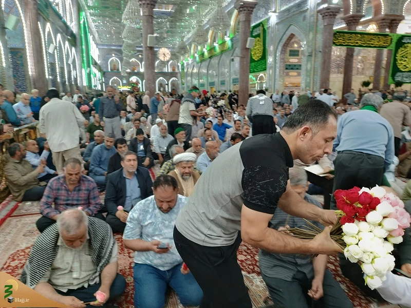 جشن میلاد امام رضا(ع) در حرم سید مظلومان و امام و سفینه النجات امت با حضور زائران ایرانی  و با استقبال زائرانی از ملیت های مختلف برگزار شد 6