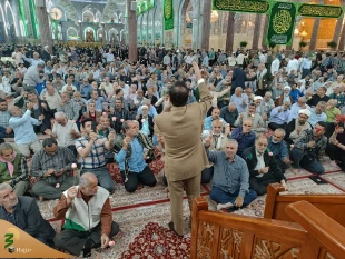 جشن میلاد امام رضا(ع) در حرم سید مظلومان و امام و سفینه النجات امت با حضور زائران ایرانی  و با استقبال زائرانی از ملیت های مختلف برگزار شد 8