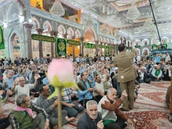 جشن میلاد امام رضا(ع) در حرم سید مظلومان و امام و سفینه النجات امت با حضور زائران ایرانی  و با استقبال زائرانی از ملیت های مختلف برگزار شد 10