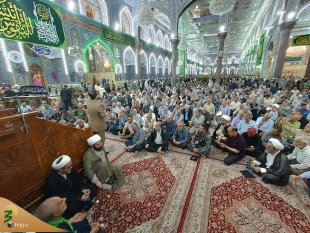 جشن میلاد امام رضا(ع) در حرم سید مظلومان و امام و سفینه النجات امت با حضور زائران ایرانی  و با استقبال زائرانی از ملیت های مختلف برگزار شد 11