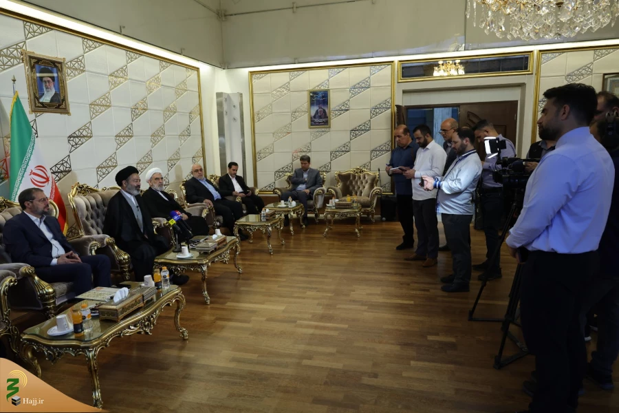 رئیس سازمان حج و زیارت:

برنامه های حج طبق روال در حال انجام است+فیلم 5