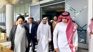 Head of the Iranian pilgrims arrives in Medina 4