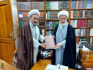 دیدار نماینده بعثه رهبری در عراق با شیخ مهدی کربلایی نماینده آیت الله سیستانی ومتولی شرعی عتبه  حسینی 2