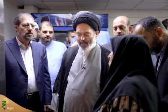 دیدار صمیمی سرپرست حجاج ایرانی با زائران کشورمان درمدینه منوره _ 1 25