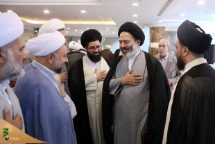 سرپرست حجاج ایرانی در جمع خادمان فرهنگی حج 1404 مطرح کرد:
مدارا و مردم داری، درس بزرگ پیامبر اسلام برای مبلغان و روحانیون کاروانها 4