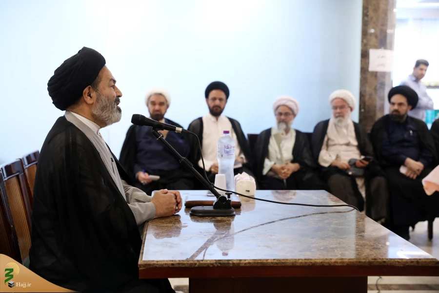 سرپرست حجاج ایرانی در جمع خادمان فرهنگی حج 1404 مطرح کرد:
مدارا و مردم داری، درس بزرگ پیامبر اسلام برای مبلغان و روحانیون کاروانها 8
