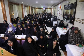  مراسم دعای کمیل زائران ایرانی در مدینه منوره  16