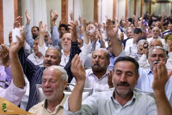  مراسم دعای کمیل زائران ایرانی در مدینه منوره  17