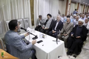 جری دعاء الکمیل فی المدینة المنورة بحضور حماسی للزوار الایرانیین/ تم تقدیم شرح مؤشرات الکرامة من قبل رئیس بعثة الحجاج الإیرانیین/ کان الشهید رئیسی تفانی نفسه للشعب و اصبح عزیزا 2