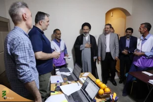 رئیس الحجاج الإیرانیین یزور مقر منظمة الحج فی المدینة المنورة / تم حل مشکلة الحج الجماعی إلى روضة رضوان 2