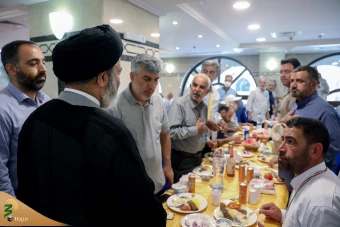 دیدار صمیمی سرپرست حجاج ایرانی با زائران کشورمان درمدینه منوره _ 2 13