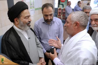 دیدار صمیمی سرپرست حجاج ایرانی با زائران کشورمان درمدینه منوره _ 2 22