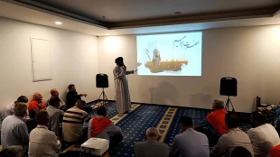برنامه متفاوت سید شیرازی برای تاریخ و اسرار و معارف حج 6
