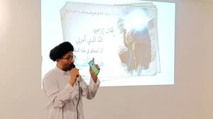 فیلم: استقبال زائران از برنامه متفاوت «روایتگری»