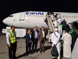 اعزام نخسین گروه زائران حج تمتع از فرودگاه اهواز/ بماند برای ویرایش نهایی 7