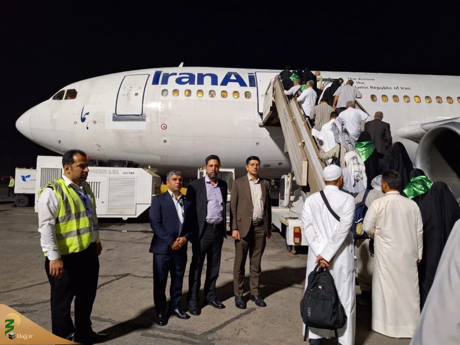 اعزام نخسین گروه زائران حج تمتع از فرودگاه اهواز/ بماند برای ویرایش نهایی 7